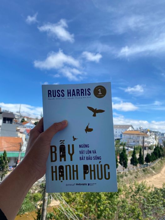 Review: Bẫy hạnh phúc - Russ Harris