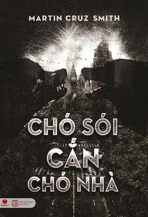 Chó Sói Cắn Chó Nhà